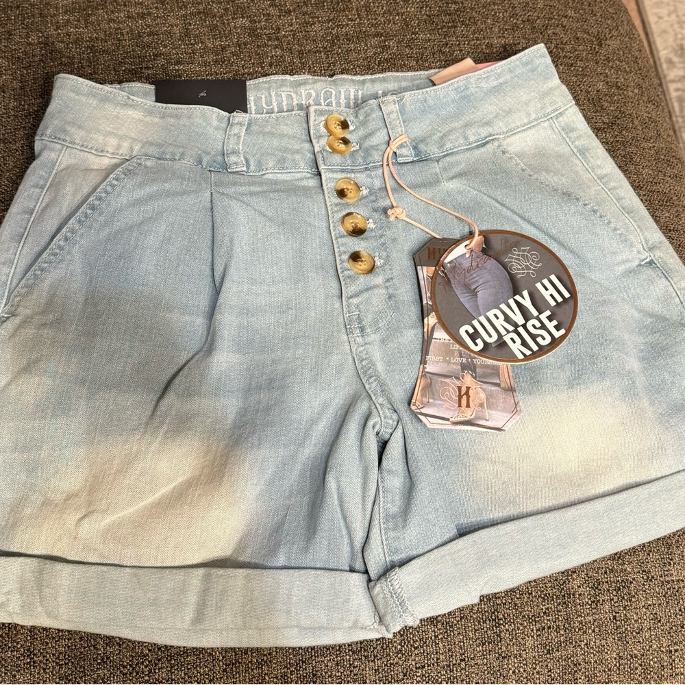 Hydraulic Hi Rise Shorts. Size 4. New with tags.